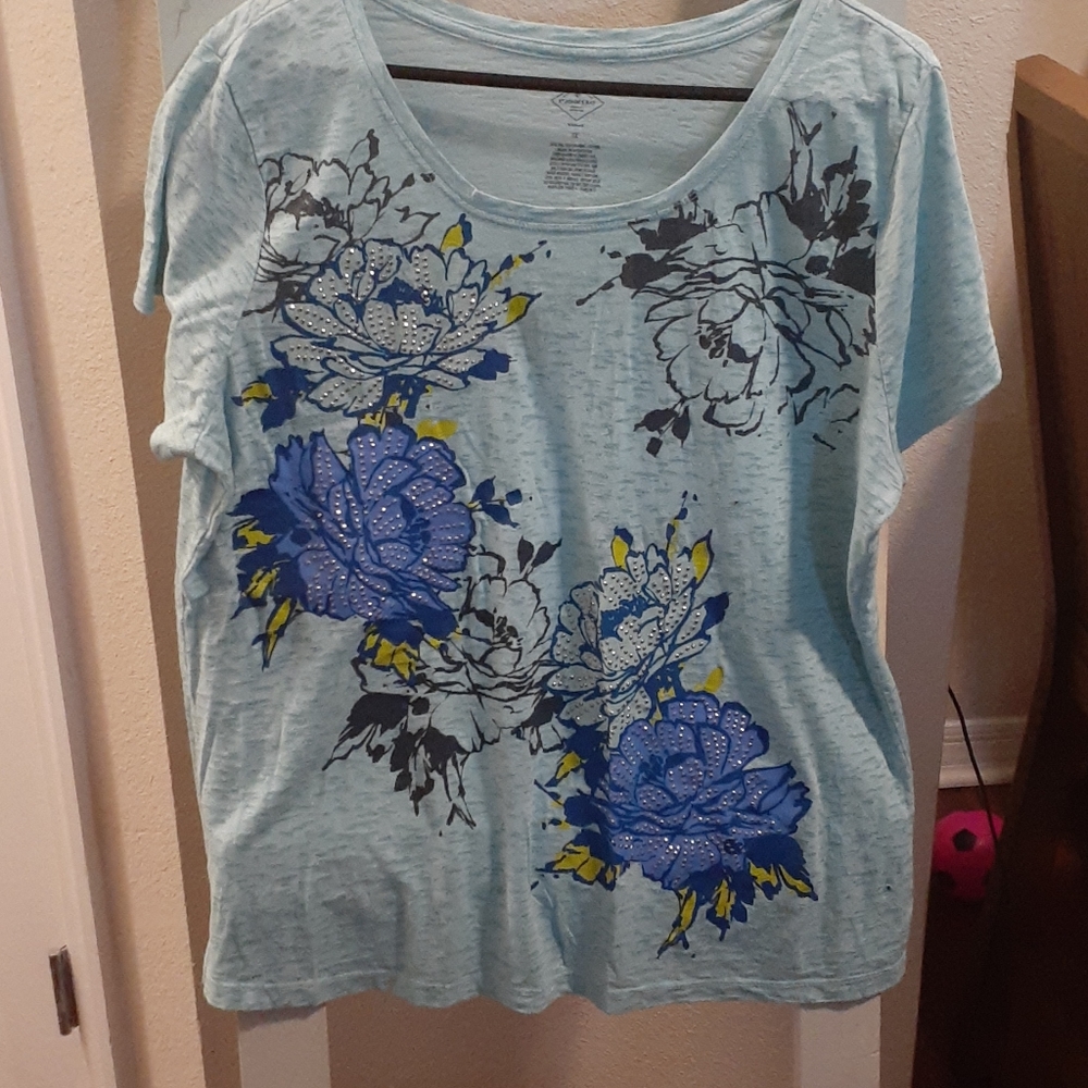 Short sleeve tee